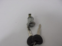 FUEL TANK LOCK ASSEMBLY W/KEY SANTRO (LAL)